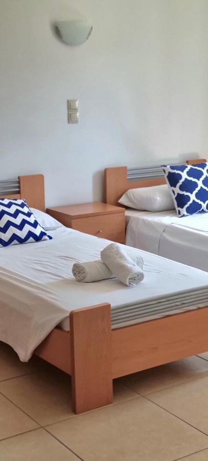 Zafeiris Apartments Livadia  Cameră foto